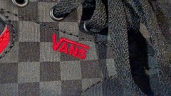 Vans Classic Seldan Checkerboard Sneaker Lace Up Low Black Gray Red Youth 4 NEW