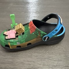 MINECRAFT CREEPER CLASSIC CLOG CROCS, Child’s Size 11.