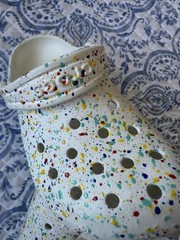 CROCS Classic Clogs White Paint Splatter Slip On Shoes Kids Youth Size C11