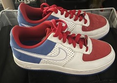 Nike Black/White/Red/Blue Size 6Y