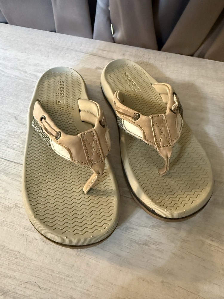 SPERRY TOP-SIDER YOUTH BLUEFISH THONG FLIP FLOPS SIZE 3 TAN/BROWN.
