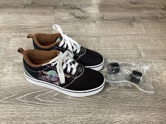 Heelys Pro 20 Prints Boys 5 Mandalorian Star Wars Black Bison Lily Pad Sneaker