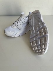 Nike Air Huarache Run ‘GS’ (White/ Pure Platinum) US 6.5Y/ 8W 654275-110