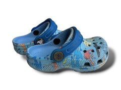 Crocs Classic Pool Party Clogs Kids Size C6 Blue Sea Creature Pattern