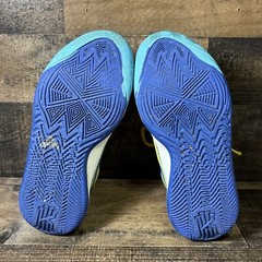 Nike Kyrie Flytrap Vw 2 Basketball Shoes Yellow Spongebob Sz 4y DQ8094-700