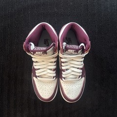 Size 4-5 – Jordan 1 Retro High OG ‘Bordeaux (GS)’