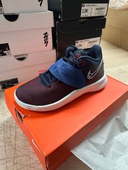Nike Kyrie Flytrap III Basketball Sneakers Kids 13Y Blue BQ5621-400