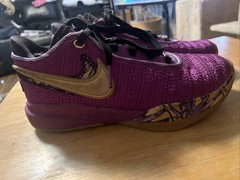 Nike LeBron XX 20 SE “Young Heirs” GS Vivid Purple Gold FD0207-504 Size 4Y