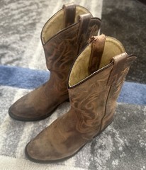 Cody James Children’s Round Toe Western Boots Size 2