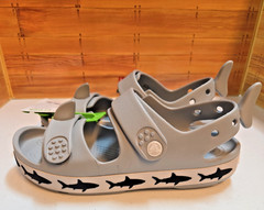 Crocs Unisex Kids’ Crocband Cruiser Sandal K Sandal, Shark Light Grey, 5 Big Kid