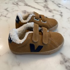 Veja Small Esplar Winter (Little Kid/Big Kid) Size 10 – New/Unworn