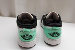 Nike Air Jordan 1 Low kids Trainers Mint Green Black White 4Y