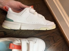 On The Roger Hook and Loop Sneakers 3KE10010840 White/Green Size 2.5 Kids