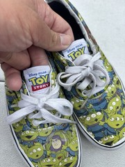 2016 Disney Pixar Vans Off The Wall Toy Story Woody Buzz vans Size 3