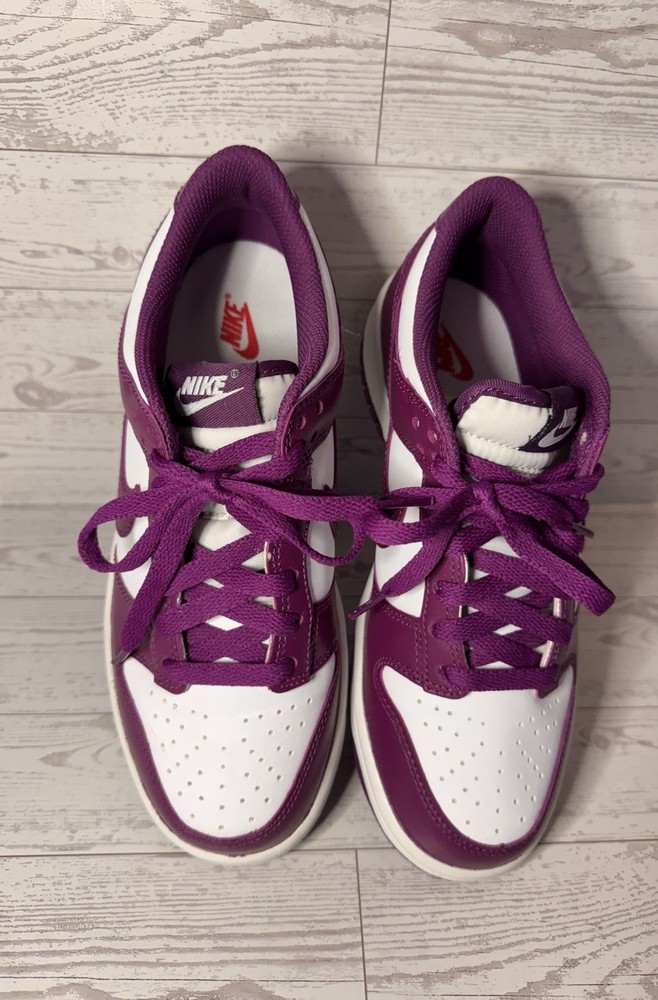Nike Dunk Low Unisex Kids 7Y Purple/White Leather Low Top Lace-Up Sneakers