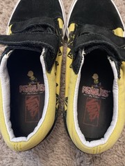 Vans Old Skool Charlie Brown Peanuts Kids Boys Yellow Black Sneakers Size 2