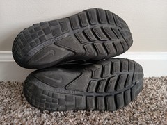 Nike Flex Runner 2 Youth Size 4.5 Y Black Athletic Shoes Sneakers DJ6038-001