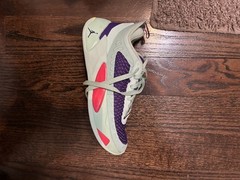 Jordan Luka 1 Sneakers Grade School. Mint foam and Racer pink size 5