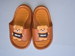 Teddy Bear Character Slid On kids slippers Size 18-19 (3-4)