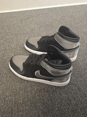 Jordan 1 Retro High OG (PS) Black/Medium Grey-White Unisex Kids US 3Y FD5304-010