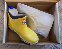 Super Cute Kid’s Buoy Boots
