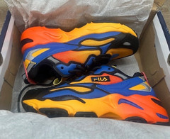 Fila Ray Tracer Apex Saffron/Prince Blue/Mandarin Red NIB – Size 3.5 Big Kid