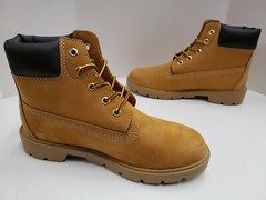 Junior sizing Timberland 6 “ Inch Basic Classic Boots Wheat Nubuck TB0 10960 713