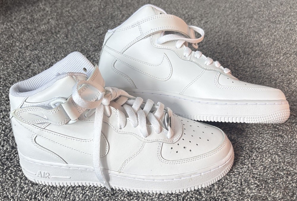 Size 6Y (GS) – Nike Air Force 1 LE Mid Triple White