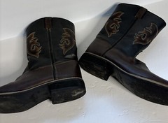 Austin Boots Youth Size 4