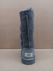 Ugg K Bailey Button Triplet, Grey, Sz 4