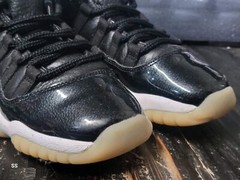 Jordan Retro 11 Low Black Patent Basketball Shoes 528896-001 Boy/Girl size 4.5y