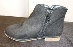DESIGNER CAT & JACK NON MARKING SIDE ZIP PLAY ANKLE BLACK BOOTS TODDLER SIZE 9