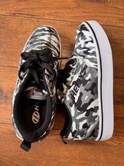 Heelys Pro 20 Prints Skate Shoes HES10336 Black Camo Canvas Youth Size 5