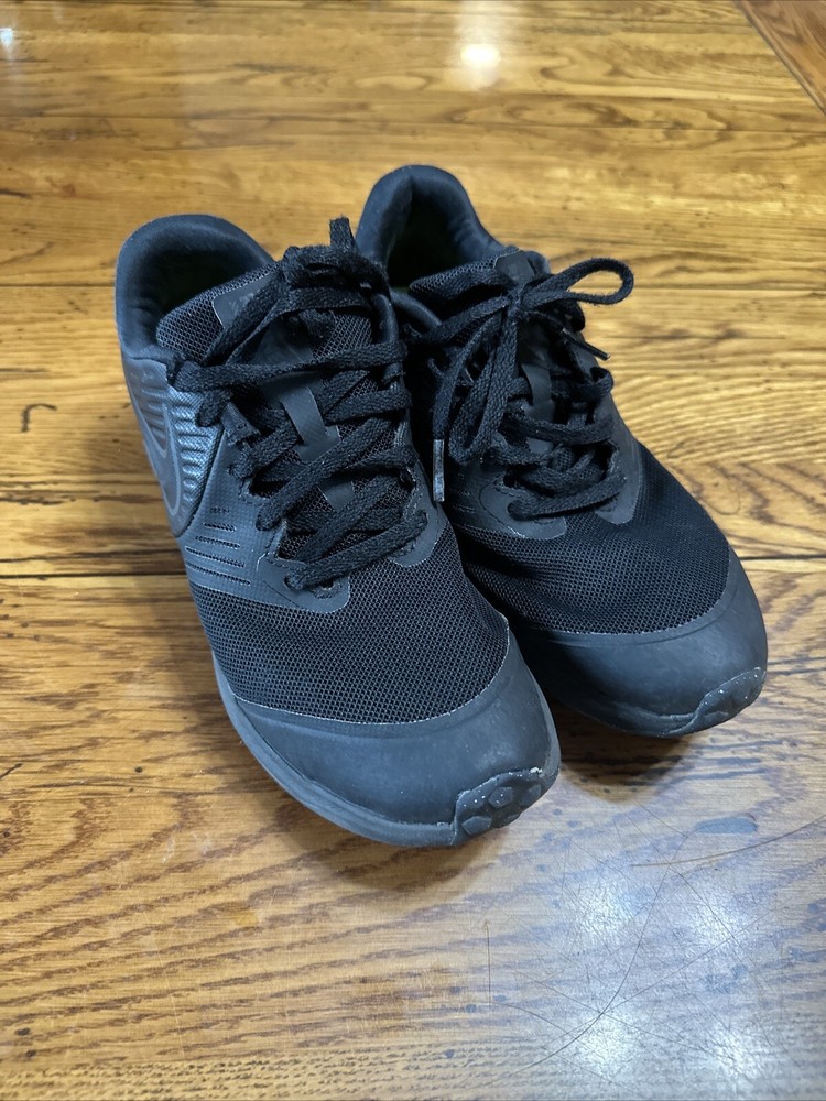 Nike Boys Star Runner 2.0 AQ3542-003 Black Running Shoes Sneakers Size 4 Y