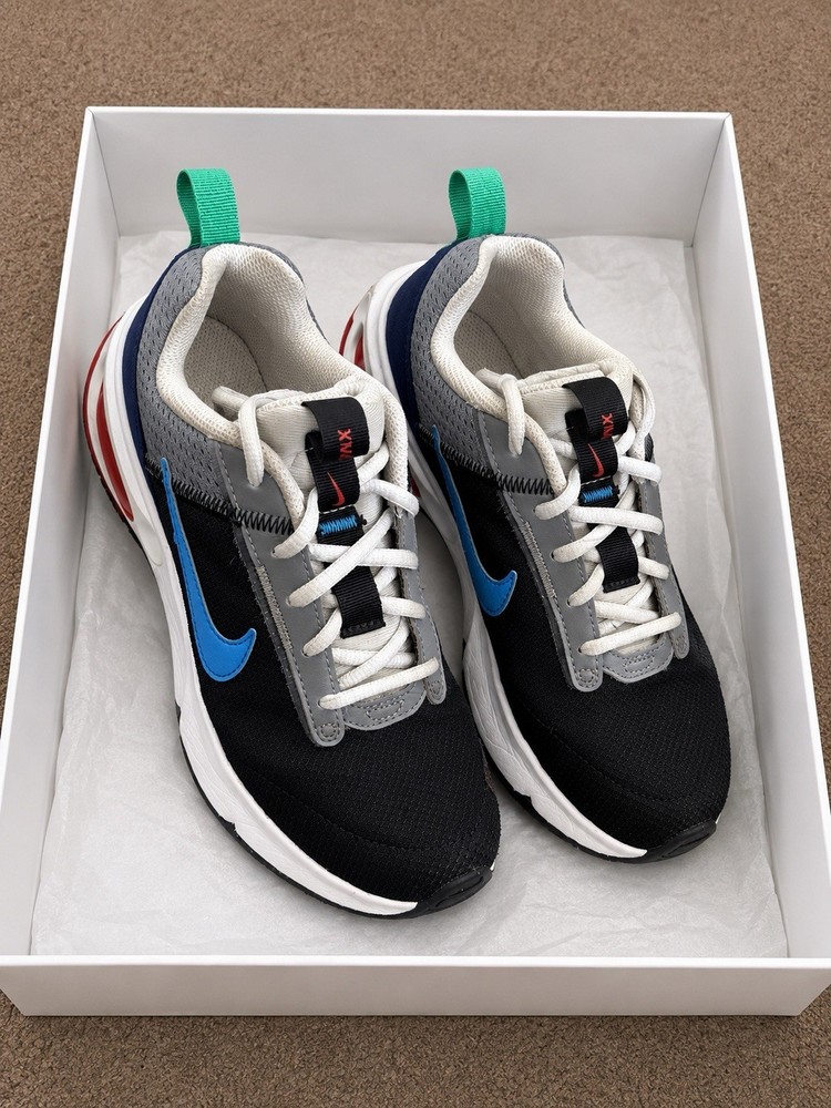 Nike Kids Sneakers Black/Blue/Gray Size 4Y / UK 3.5 / EUR 36 / CM 23