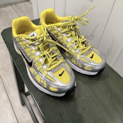 New Nike P-6000 GS ‚Lightning Metallic Silver‘ Size 3.5Y HV5064-701