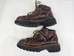 Dr Doc Martens 9352 Men’s England Leather Chunky Platform Boots Big Kids Size 4