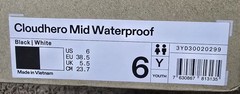 On Running Youth Cloudhero Eclise/Black Color Mid Waterproof New In Box Size 6Y