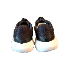 Adidas Unisex Cloudfoam Black White Sneakers Athletic Shoes Size 2