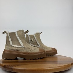Big Kids Converse Chuck Taylor All Star Chelsea Beige Suede Lug Sole Boot Size 5