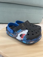 Crocs Sharks Jaws Blue And Black Cool Kid Size One Waterproof Beach Light Up