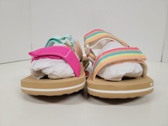 (Mismatched Color): Roxy Kids Rainbow Sandals Youth Size 1 Sample