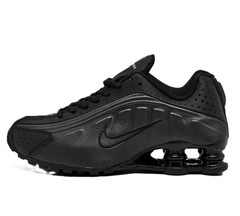 *NEW* NIKE SHOX R4 (GS) TRIPLE * Black/Black-Black CW2626 003 Size: 5 Youth