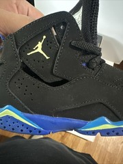 Kid’s 9c Jordan True Flight Black/Barely Volt-Hyper Royal (343796 074)(Sub box)