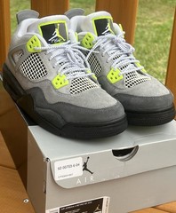 Nike Air Jordan 4 Retro SE (GS) Youth Sz 7 Neon Volt Green CT5343 007 EUC w/Box