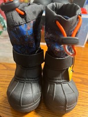 Children’s Columbia Winter Boots Toddler Size 5 Black and Blue Print