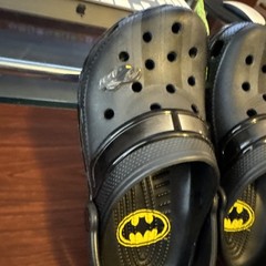 CROCS Kids Batman Batmobile Classic Clog Black Size: J3 (210229-001)