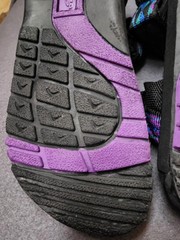 MAUI YOUTH SANDLES SIZE 5