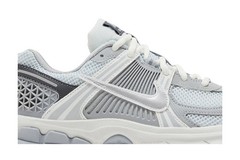 Vomero 5 Grade School Pure Platinum Metallic Silver HF6998-002 Available Now