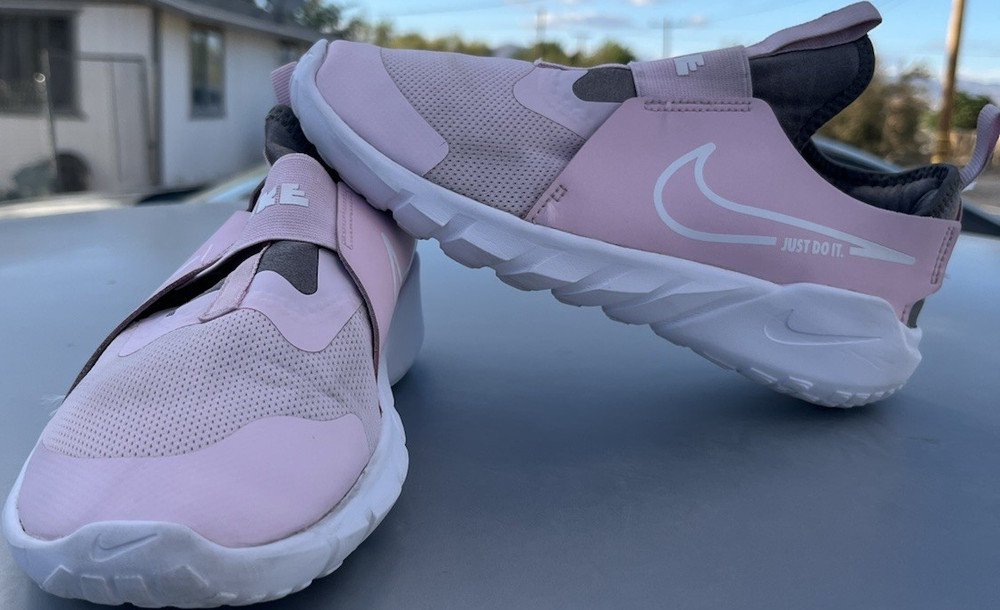 Nike Flex Runner 2 GS Pink White Gray Unisex Kids Athletic Sneakers Slip On 5Y